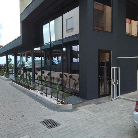 Dea Apartment Дуррес Экстерьер фото