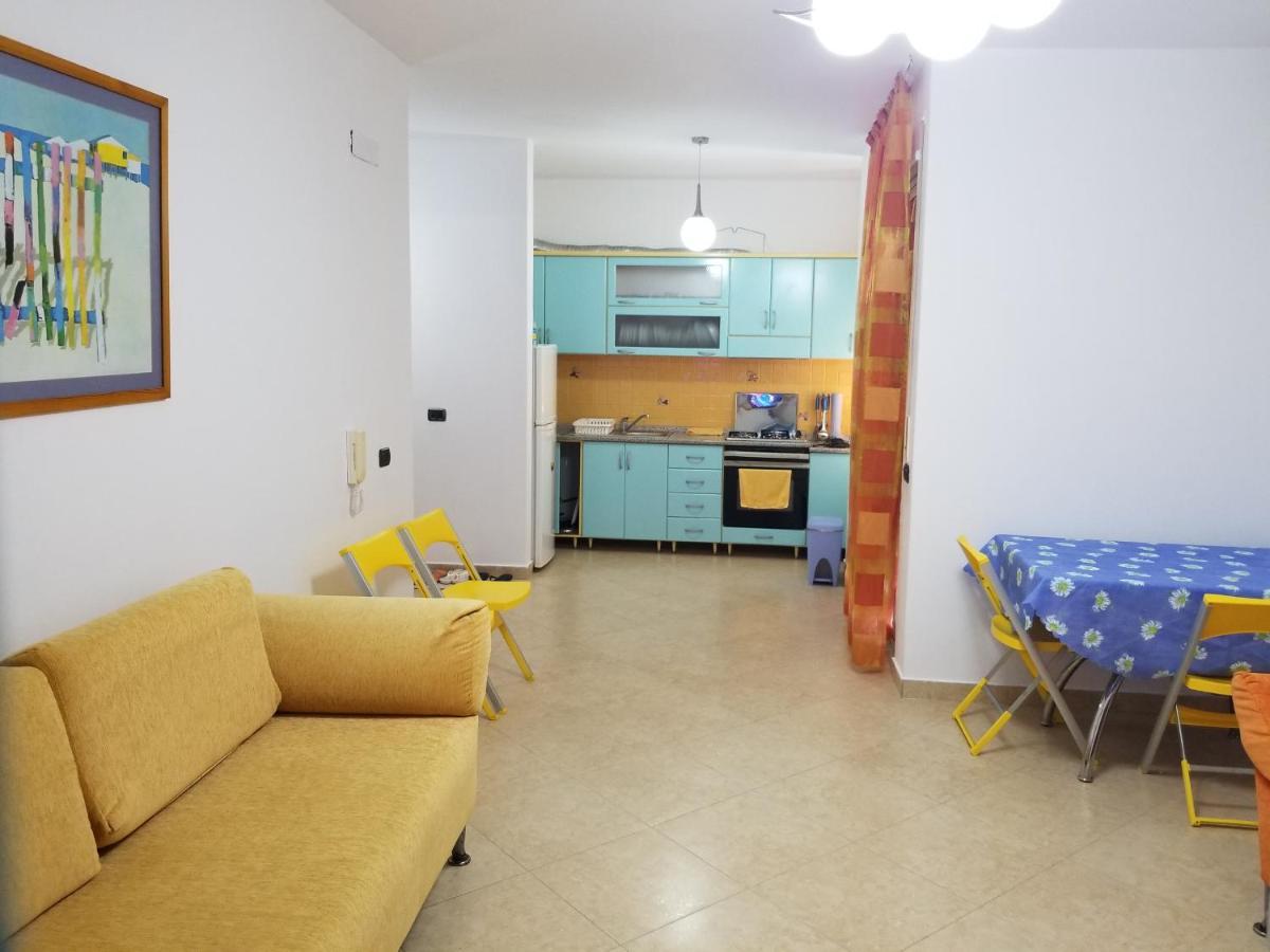 Dea Apartment Дуррес Экстерьер фото